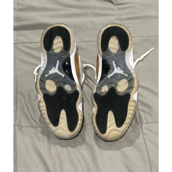 Size 11 - Air Jordan 11 Retro Low Closing Ceremony - Picture 6 of 7